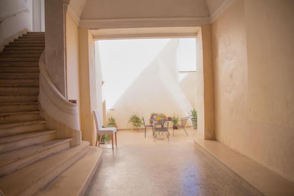 L'Authentique, Duplex, Centre Historique, Wifi Apartment Montpellier Exterior photo